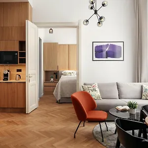 R16 Residences Apartahotel